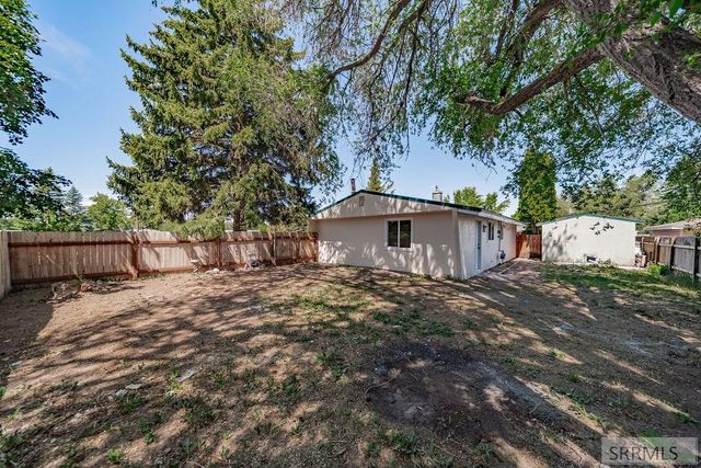 750 NE Bonneville Drive, Idaho Falls, ID 83401