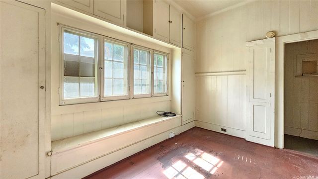 1727 Nuuanu Avenue, Honolulu, HI 96817