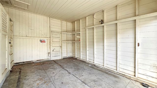 1727 Nuuanu Avenue, Honolulu, HI 96817