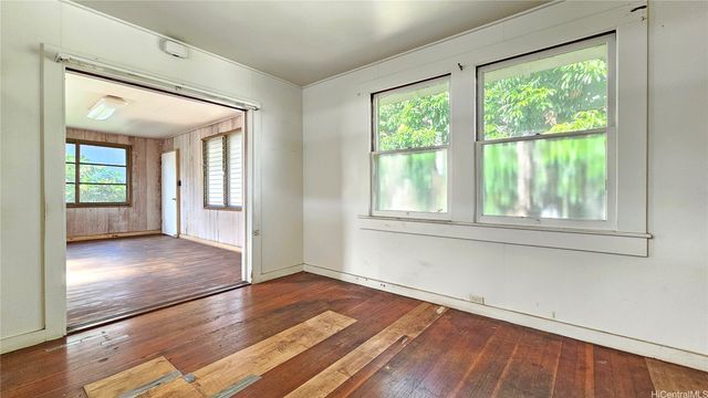 1727 Nuuanu Avenue, Honolulu, HI 96817
