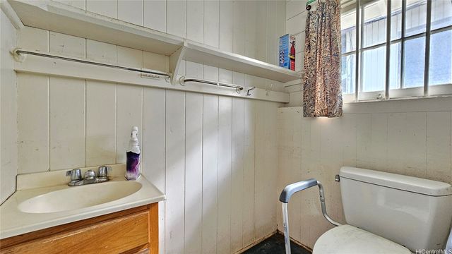 1727 Nuuanu Avenue, Honolulu, HI 96817