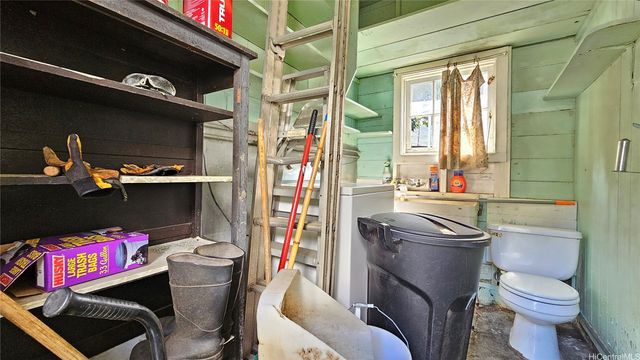 1727 Nuuanu Avenue, Honolulu, HI 96817