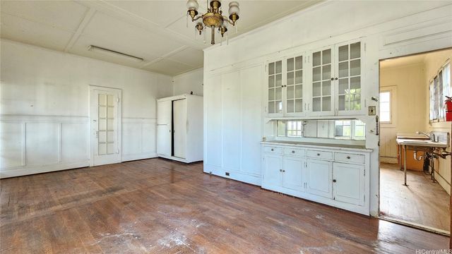 1727 Nuuanu Avenue, Honolulu, HI 96817