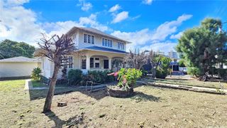 1727 Nuuanu Avenue, Honolulu, HI 96817