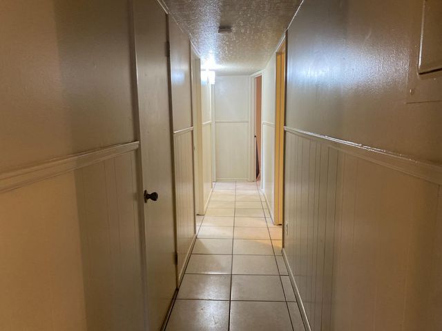 1916 Ashlan, Clovis, CA 93611