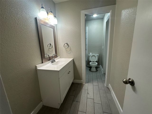 2626 Nina, Grand Prairie, TX 75052