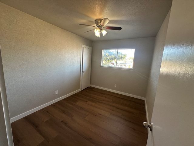 2626 Nina, Grand Prairie, TX 75052