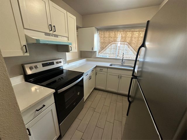 2626 Nina, Grand Prairie, TX 75052