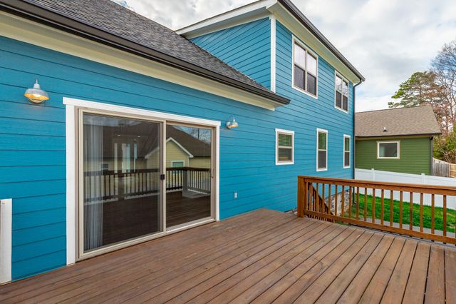 6870 Carnell Way, Chattanooga, TN 37421