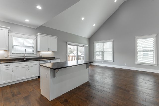 6870 Carnell Way, Chattanooga, TN 37421