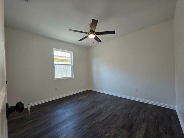 924 E Titus Street, Mexia, TX 76667