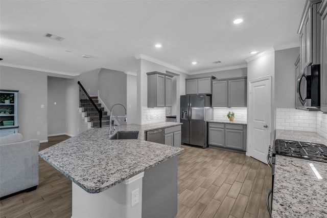 309 Lochvale Peak Court, Montgomery, TX 77316