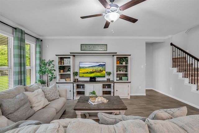 309 Lochvale Peak Court, Montgomery, TX 77316