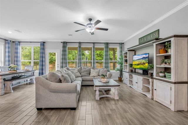 309 Lochvale Peak Court, Montgomery, TX 77316