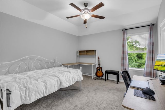 309 Lochvale Peak Court, Montgomery, TX 77316