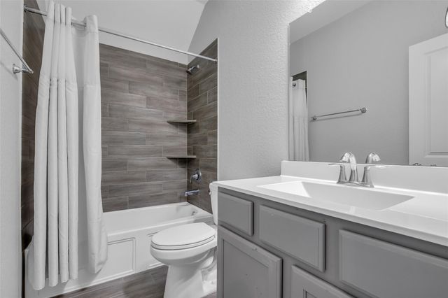 309 Lochvale Peak Court, Montgomery, TX 77316