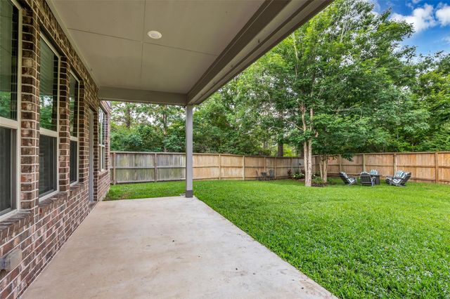 309 Lochvale Peak Court, Montgomery, TX 77316