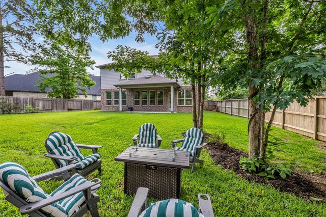 309 Lochvale Peak Court, Montgomery, TX 77316