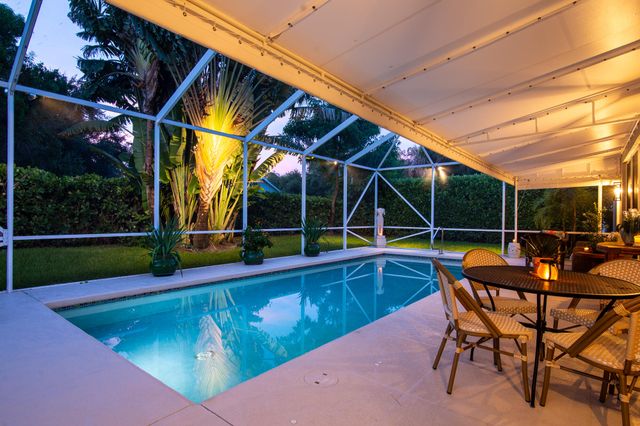 1754 Flagler Manor Circle, West Palm Beach, FL 33411