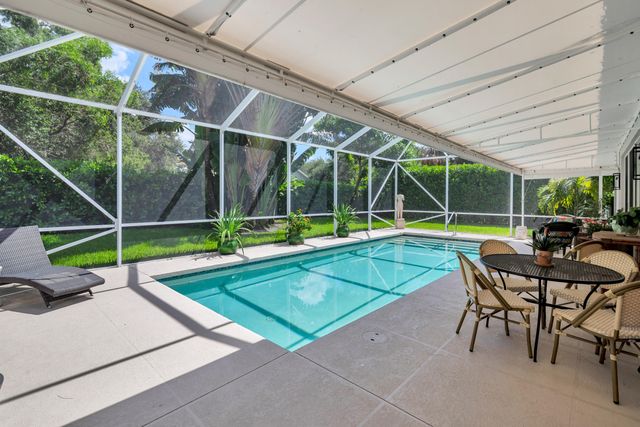 1754 Flagler Manor Circle, West Palm Beach, FL 33411