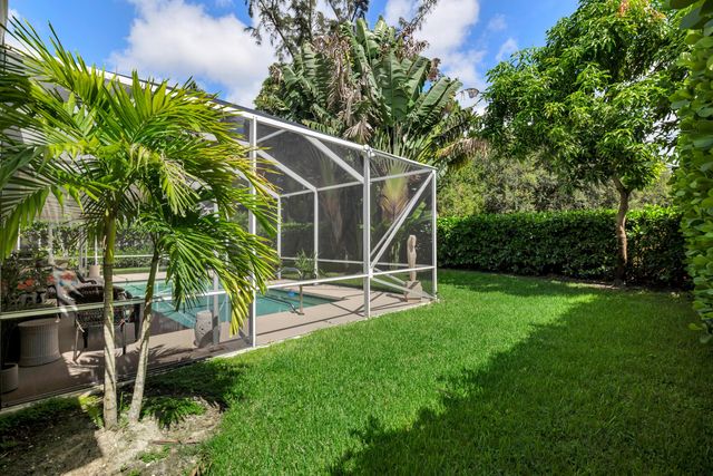 1754 Flagler Manor Circle, West Palm Beach, FL 33411