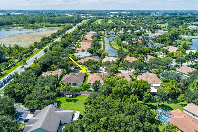 1754 Flagler Manor Circle, West Palm Beach, FL 33411