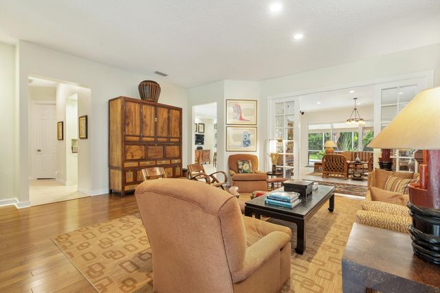 1754 Flagler Manor Circle, West Palm Beach, FL 33411