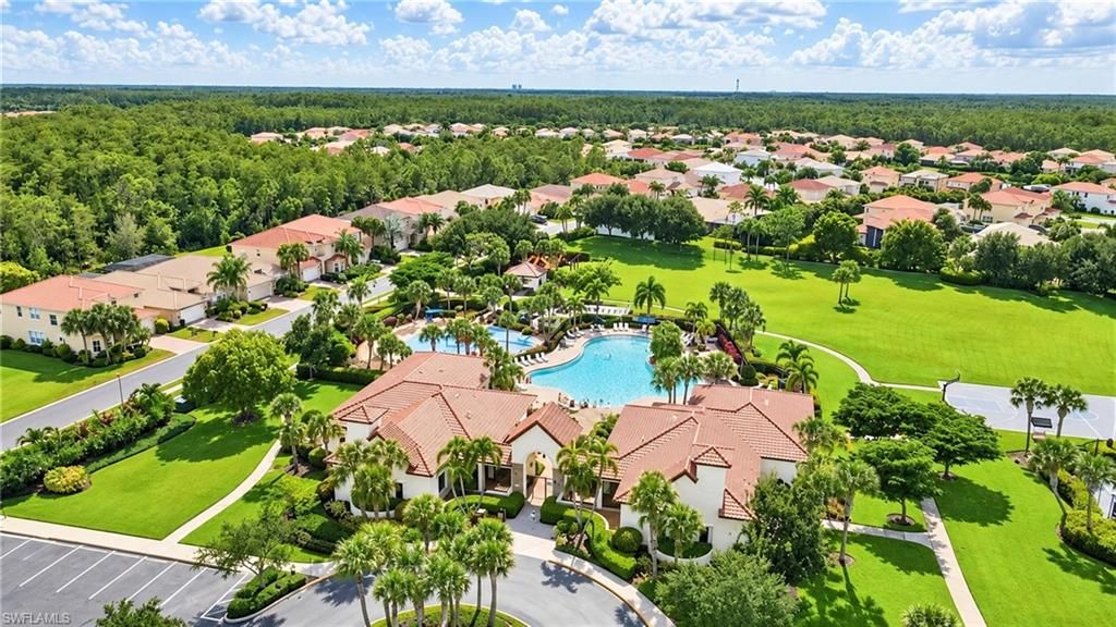 10450 Spruce Pine CT, FORT MYERS, FL 33913 — photo 2