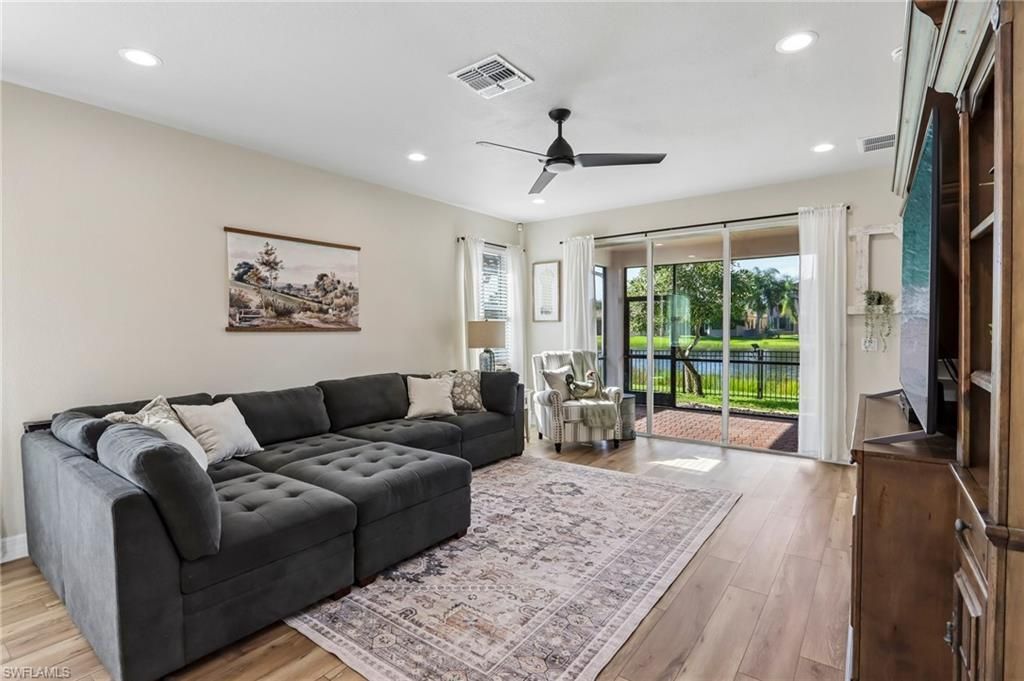 10450 Spruce Pine CT, FORT MYERS, FL 33913 — photo 5