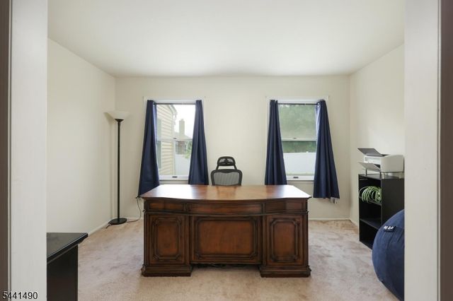 2 Daniel Dr, Hillsborough Twp., NJ 08844