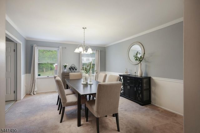 2 Daniel Dr, Hillsborough Twp., NJ 08844