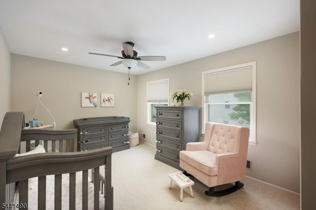 2 Daniel Dr, Hillsborough Twp., NJ 08844
