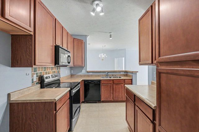1174 Retriever Way, 110, Florence, KY 41042