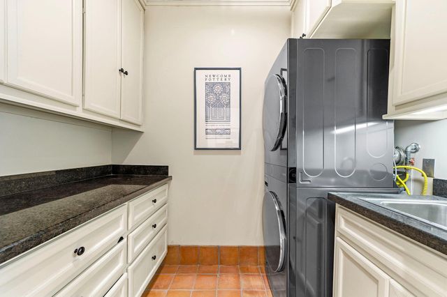 1521 Kipling Street, Houston, TX 77006
