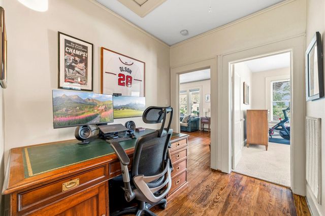 1521 Kipling Street, Houston, TX 77006