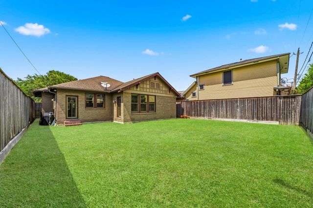 1521 Kipling Street, Houston, TX 77006