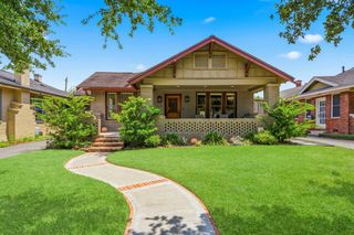 1521 Kipling Street, Houston, TX 77006