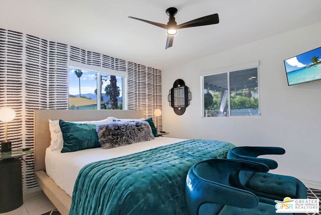 631 S El Cielo Road, Palm Springs, CA 92264