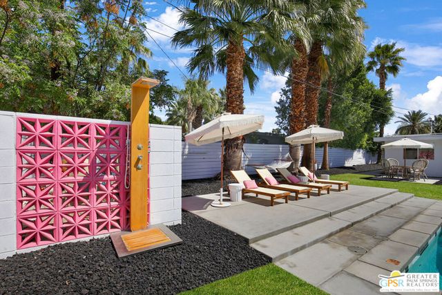 631 S El Cielo Road, Palm Springs, CA 92264