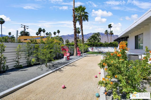 631 S El Cielo Road, Palm Springs, CA 92264