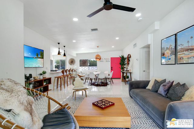 631 S El Cielo Road, Palm Springs, CA 92264