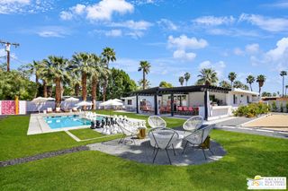 631 S El Cielo Road, Palm Springs, CA 92264