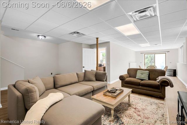 6503 Mountview, Brighton, MI 48116