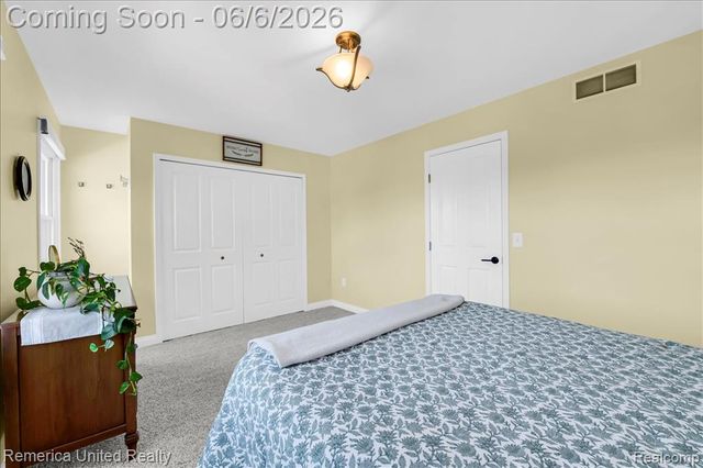 6503 Mountview, Brighton, MI 48116