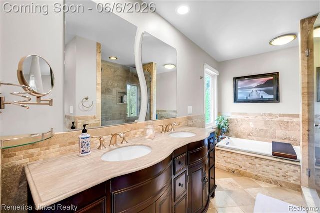 6503 Mountview, Brighton, MI 48116