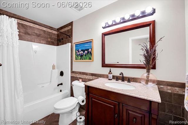 6503 Mountview, Brighton, MI 48116