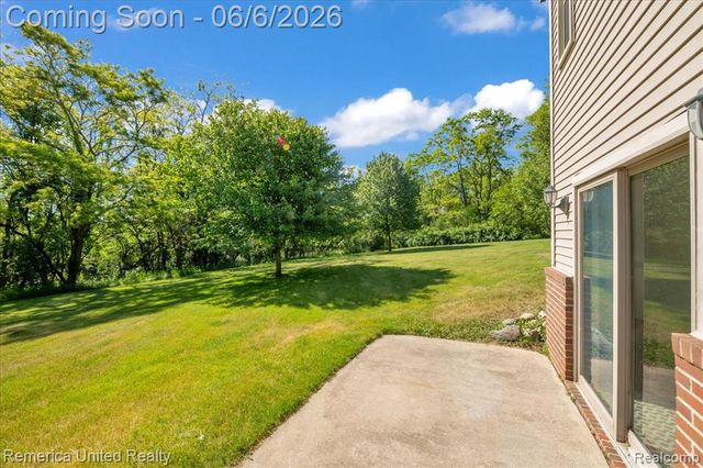 6503 Mountview, Brighton, MI 48116
