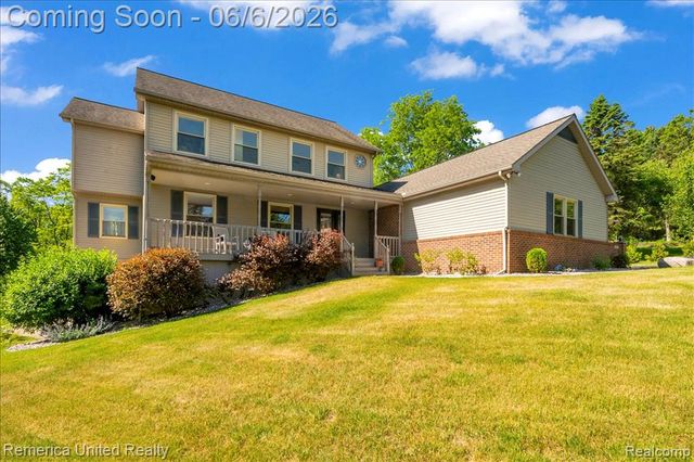 6503 Mountview, Brighton, MI 48116