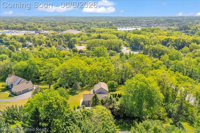 6503 Mountview, Brighton, MI 48116
