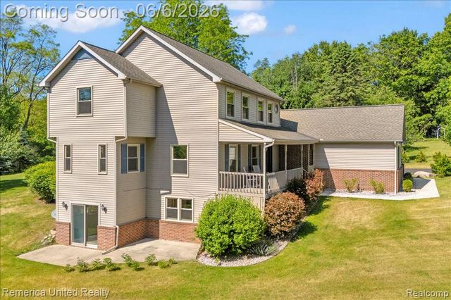 6503 Mountview, Brighton, MI 48116